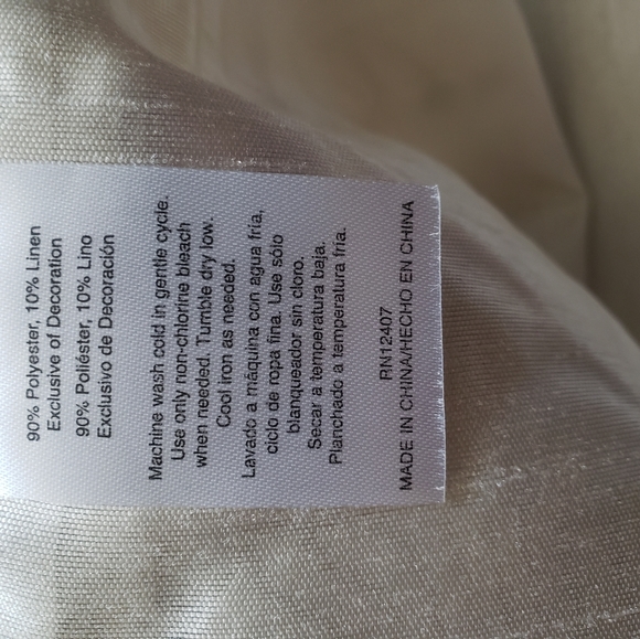 Table runner - Picture 5 of 6